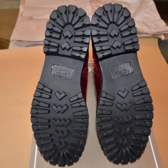 CECELIA New York Chance Hiker Velvet Ankle Boot NWOT - Picture 4 of 6